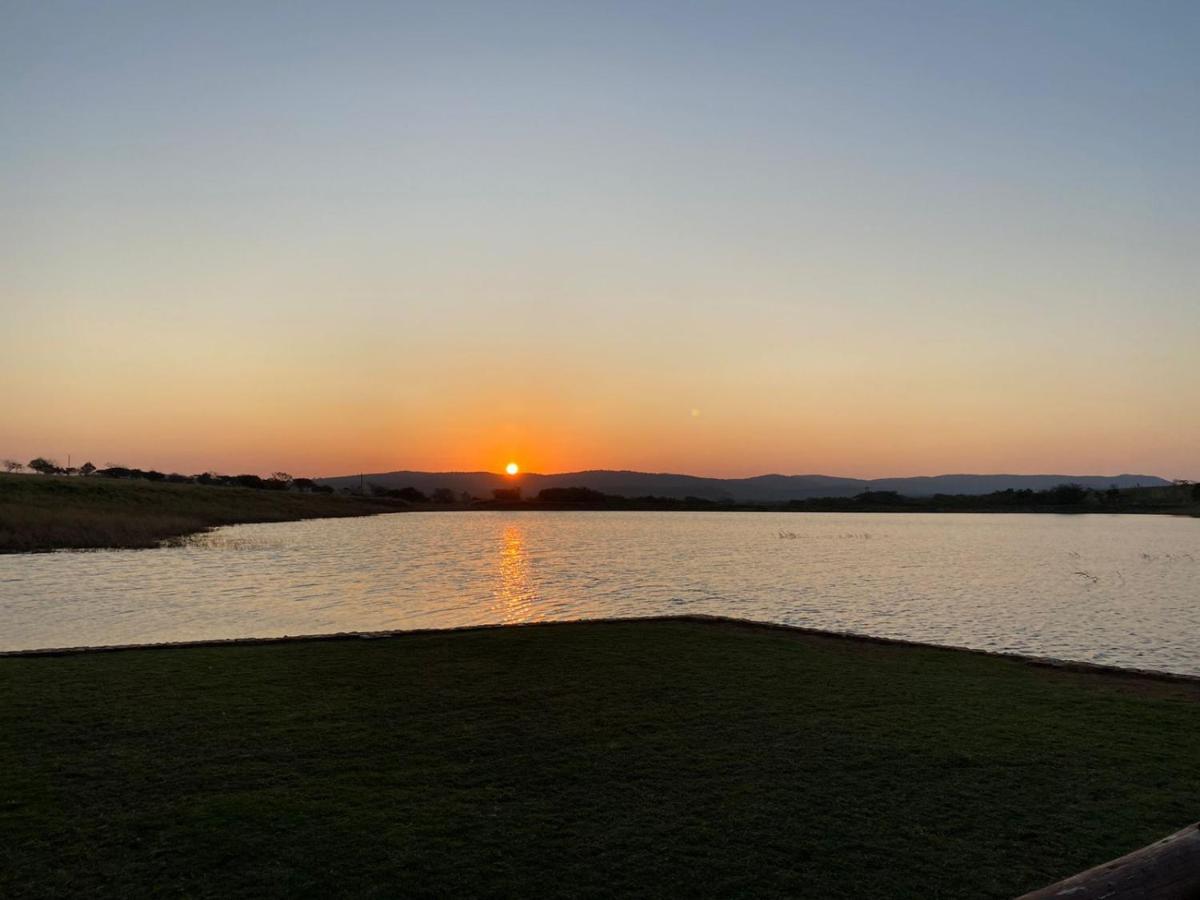 Hluhluwe Bush Camp Hotel Екстериор снимка