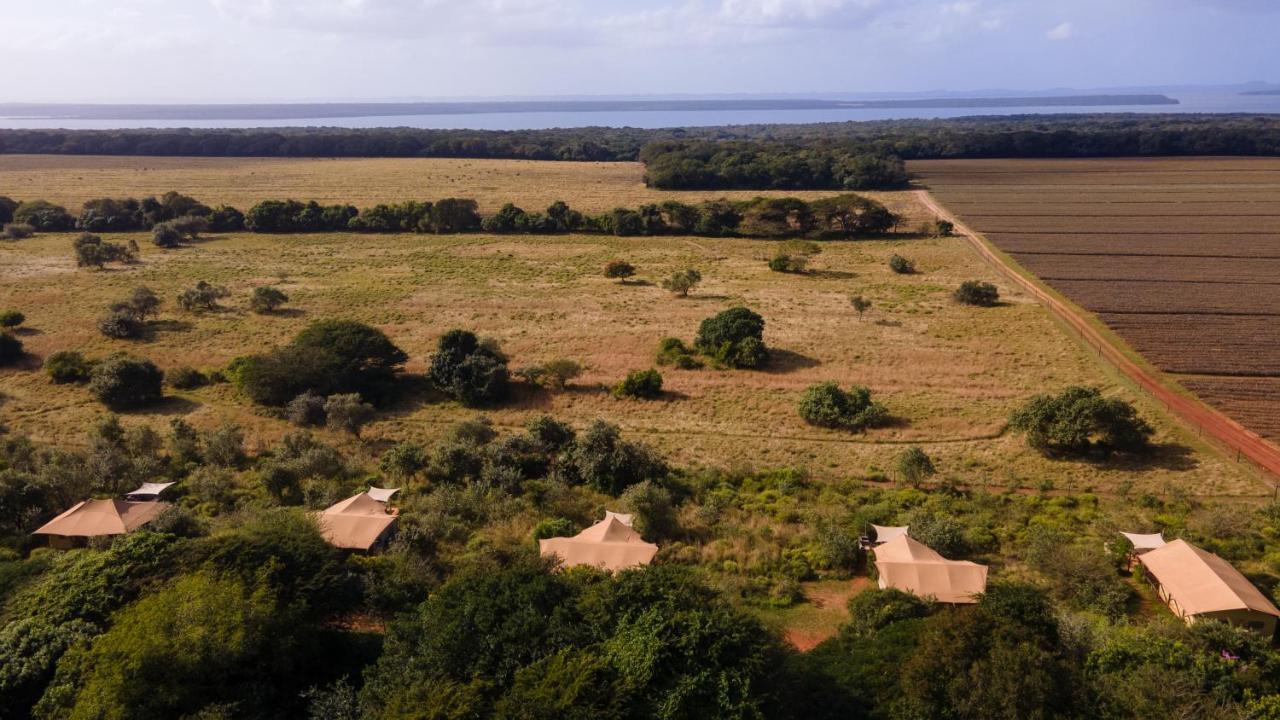 Hluhluwe Bush Camp Hotel Екстериор снимка